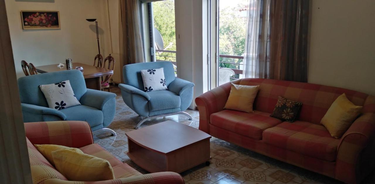 アテネΟμορφο Διαμερισμα Με Μεγαλες Βεραντεςアパートメント エクステリア 写真